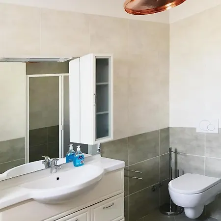 Parenzo 150mt Dal Mare 8min Piedi Dal Centro *