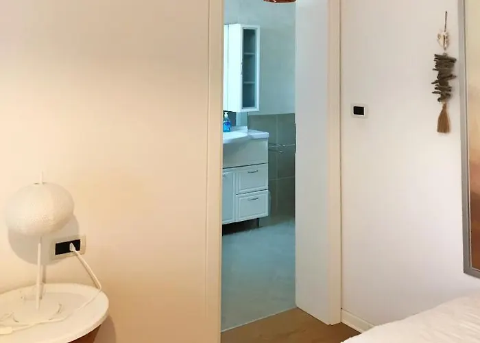 Villa Parenzo 150mt Dal Mare 8min Piedi Dal Centro